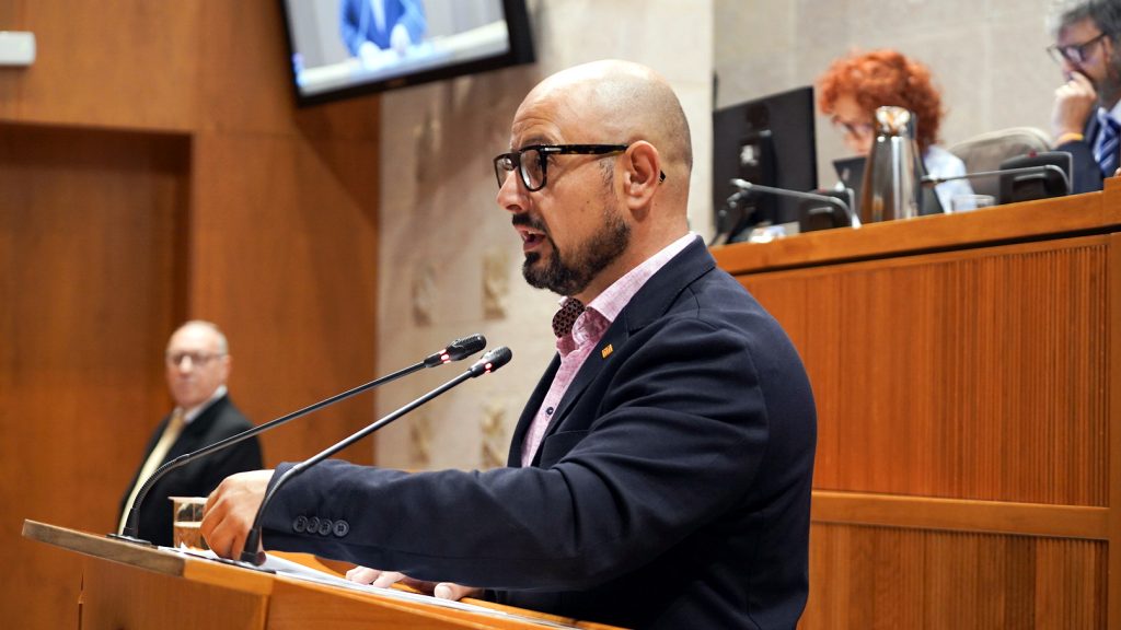 El PAR logra el apoyo de todos los grupos de las Cortes, excepto de IU, a su propuesta para impulsar la captación de talento en Aragón